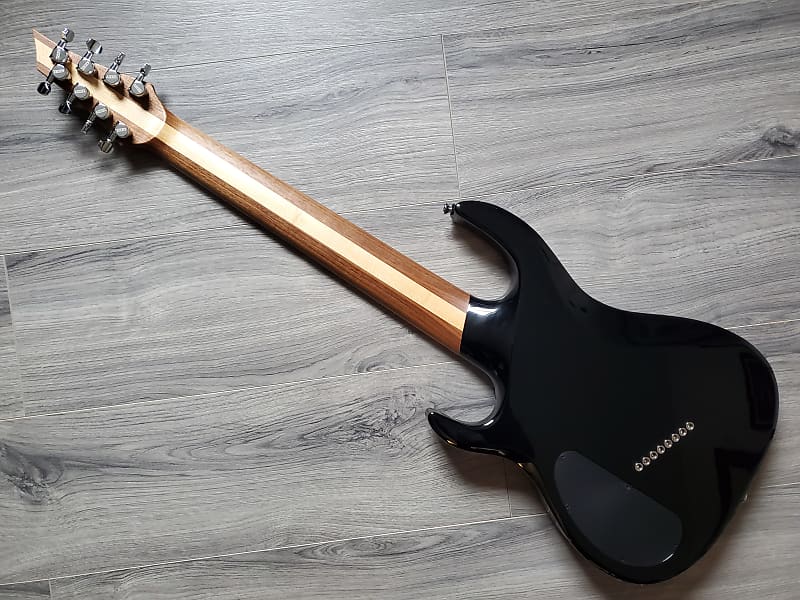 Kiesel DCM8 8 String Multiscale