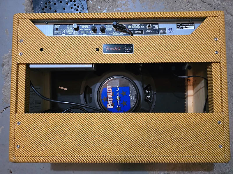 Fender FSR Exclusive Limited Edition Deluxe Reverb